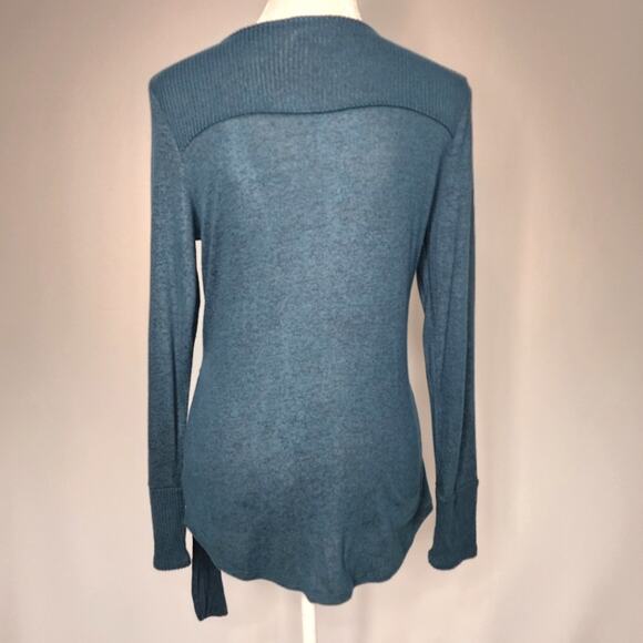 🌻3 for $18 Teal Wrap Style Knit Long Sleeve Top - Picture 3 of 4